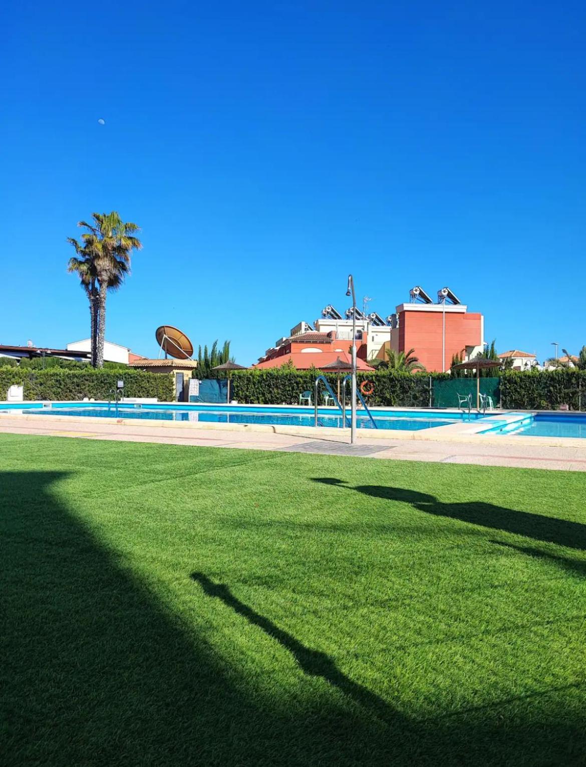 Under The Palm Trees Appartement Torrevieja Buitenkant foto